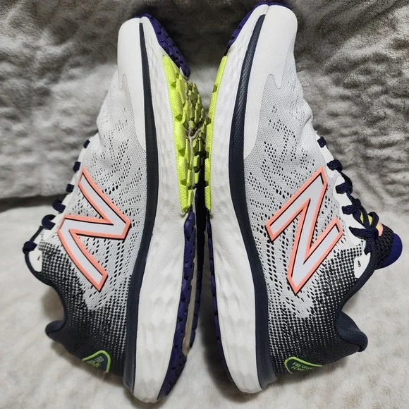 New Balance Fresh Foam 680 V7 Shoes Women's 9  Grey Running Athletic Sneakers - Picture 7 of 10